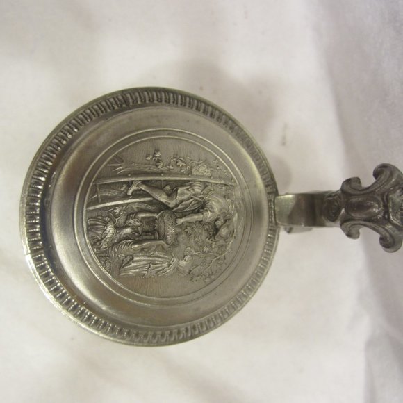 VTG TANKARD, ETCHED GLASS W/PEWTER TOP, GRAPE DESIGN, - Picture 5 of 8